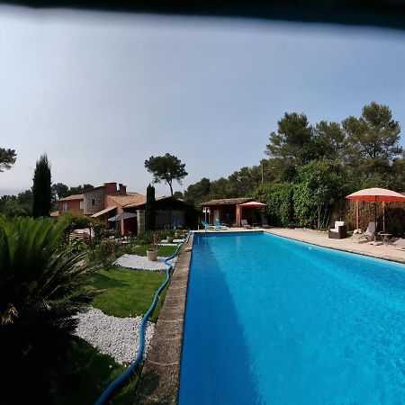 Bed and Breakfast Mas D'Azur Рокфор-ле-Пен Экстерьер фото