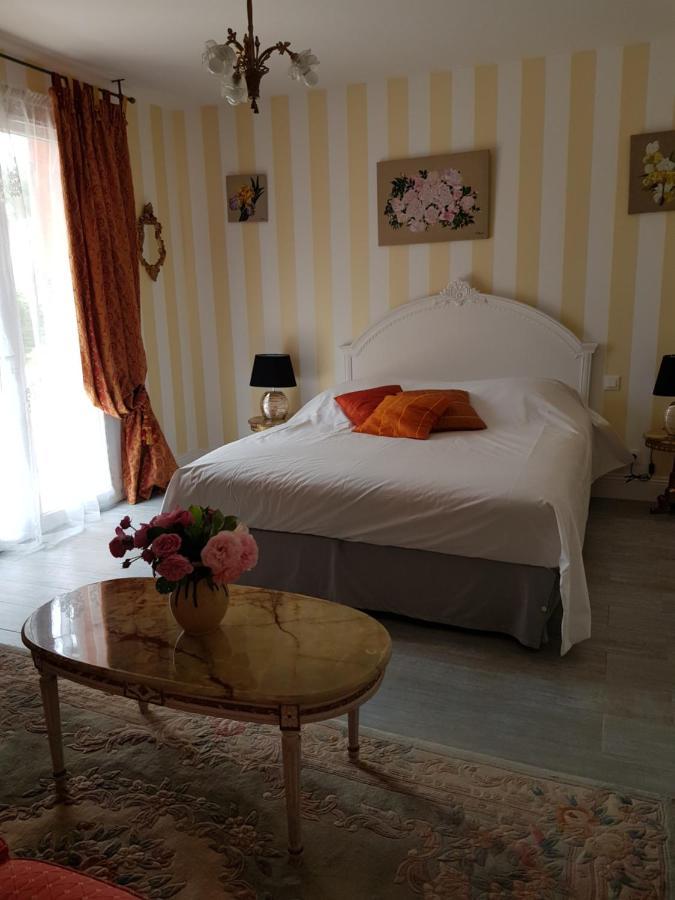 Bed and Breakfast Mas D'Azur Рокфор-ле-Пен Экстерьер фото
