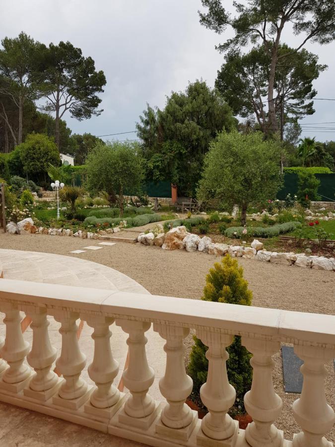 Bed and Breakfast Mas D'Azur Рокфор-ле-Пен Экстерьер фото